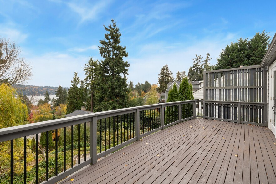 Building Photo - 12346 Sand Point Way NE