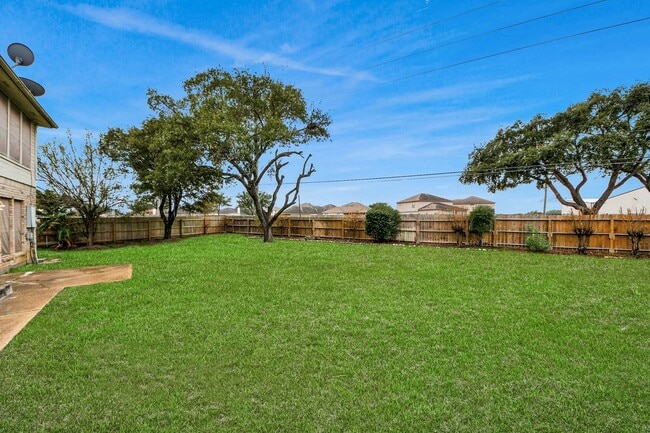 Building Photo - 6227 Paddle Wheel Dr