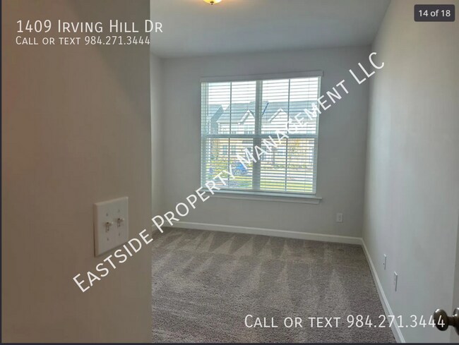 Building Photo - 1409 Irving Hl Dr