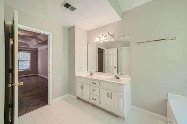 Building Photo - 2459 Jacks View Ct