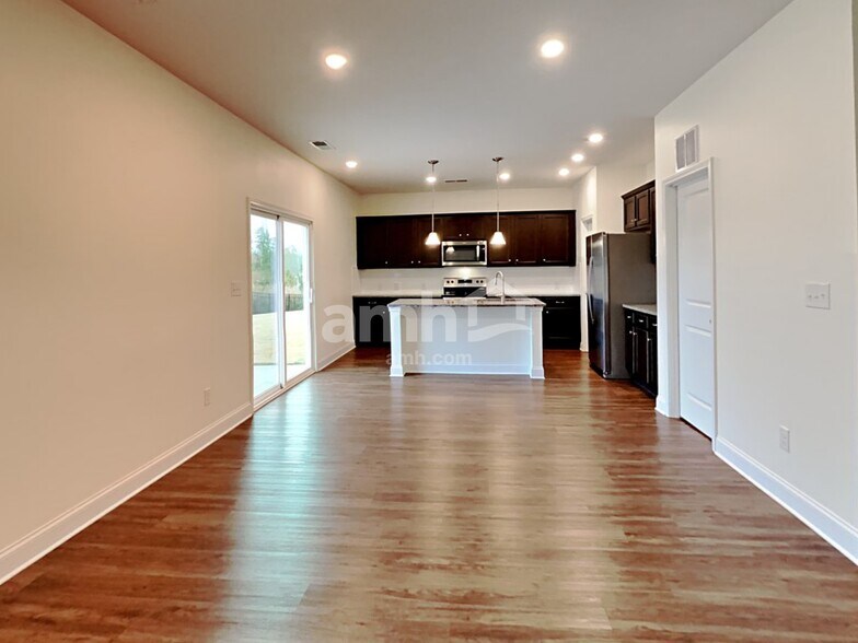 Building Photo - 4809 Weber Ct