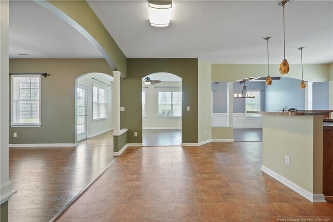 Building Photo - 415 Highgrove Dr