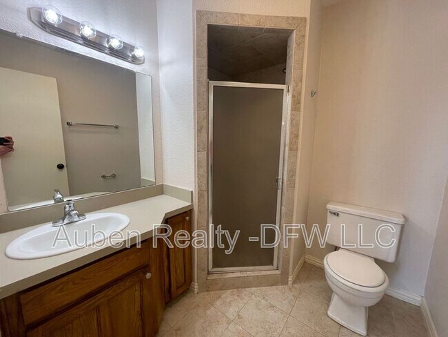 Building Photo - 5516 Lewis Ct