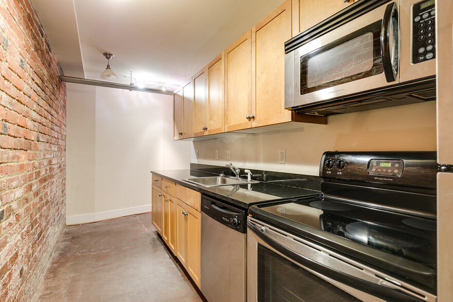 Interior Photo - The Corner Lofts - 1321 E. Main St.