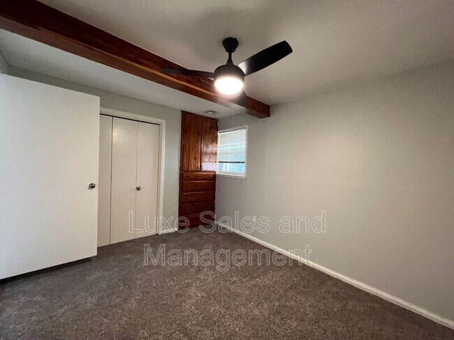 Building Photo - 3628 Firethorn Dr