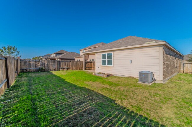 Building Photo - 6220 Obsidian Creek Dr