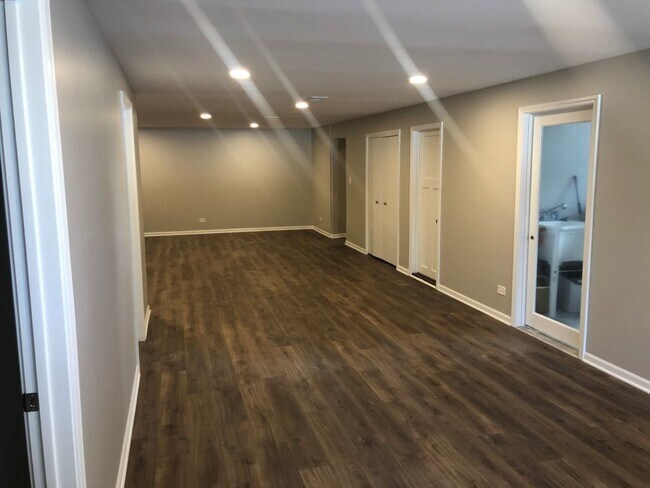 Building Photo - 23362 N Apple Hill Ln