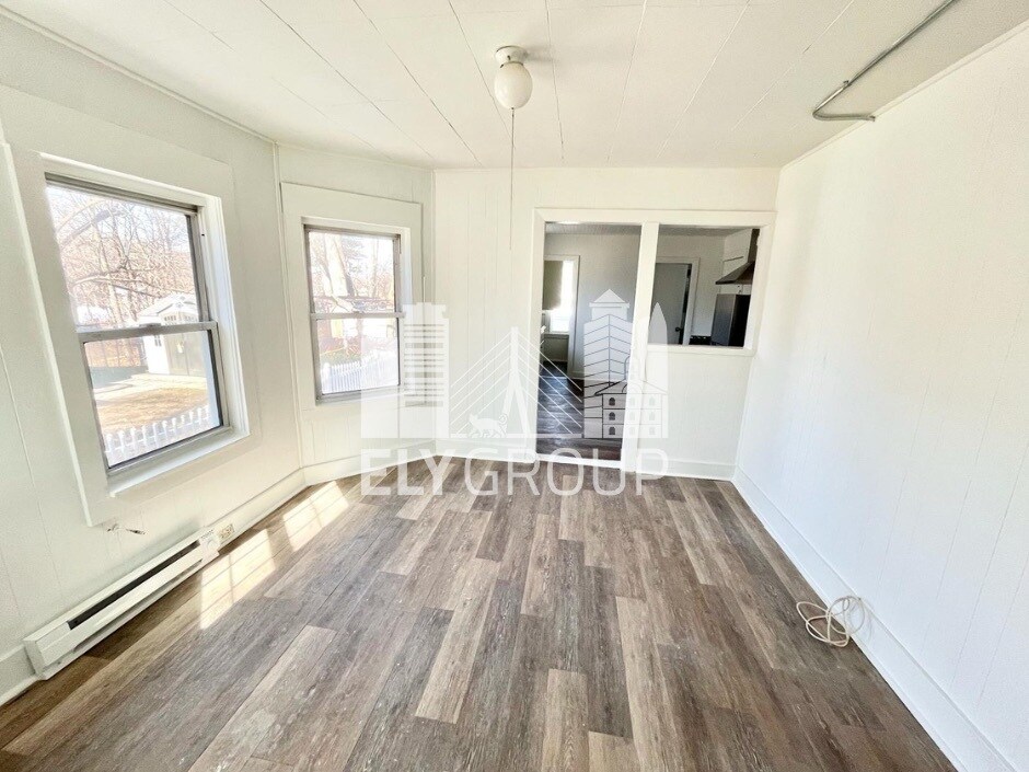 Building Photo - 9 Manchester St