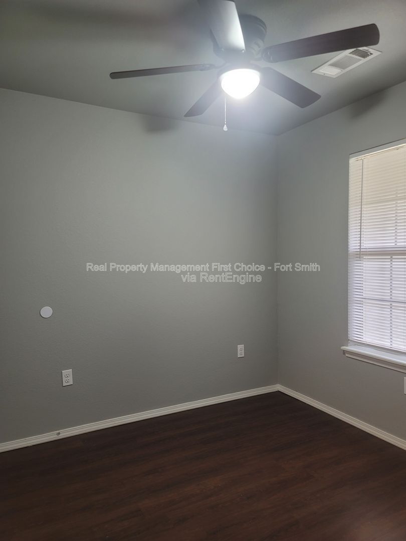 Building Photo - 2006 Ingalls Ln