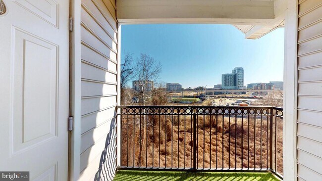 Building Photo - 1591 Spring Gate Dr.