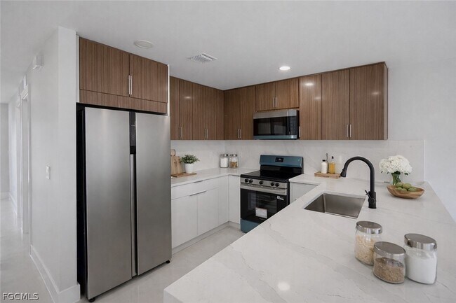 Building Photo - 4529 18th St SW