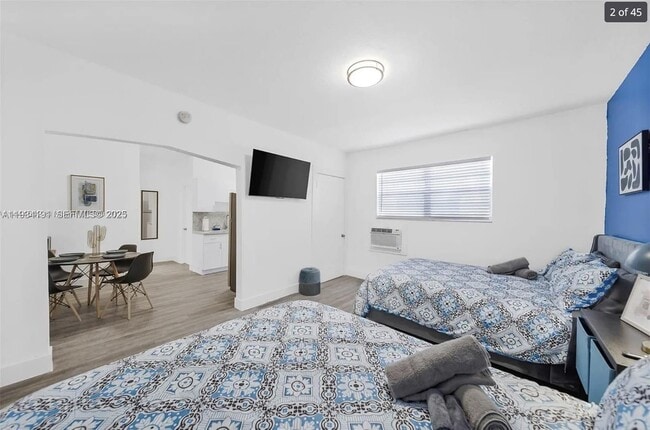 Building Photo - 1029 SW 5th St