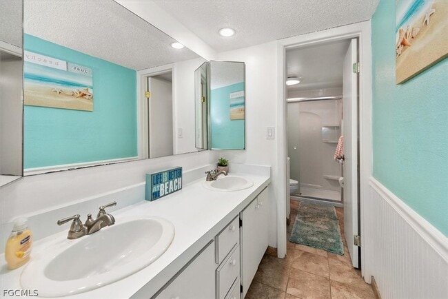 Building Photo - 4029 Sandlewood Ln