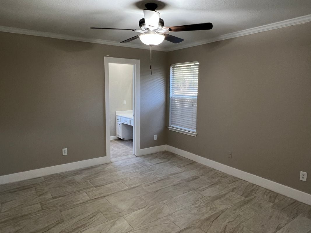 Building Photo - 5909 Avery Island Ave