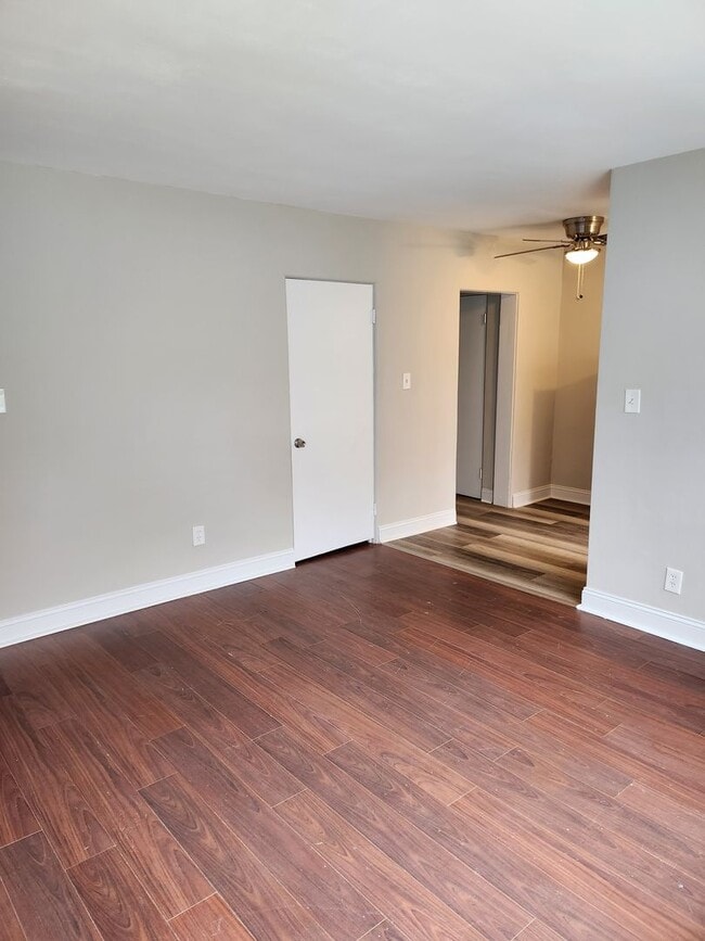 Interior Photo - Potomac Living Center