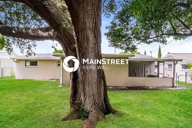 Building Photo - 3 Bedroom Pet-Friendly Home in NEW PORT RICHEY, FL with Main Street Renewal