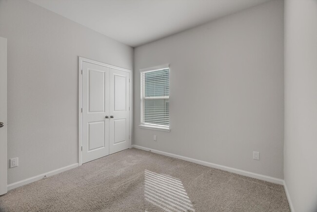 Building Photo - 16517 Opportunity Wy