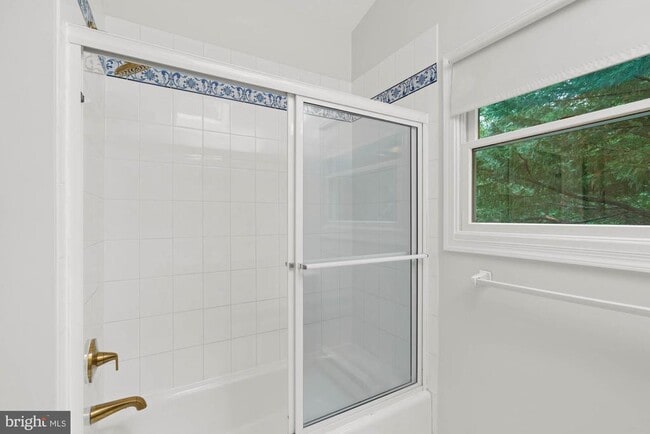 Building Photo - 5222 Duvall Dr