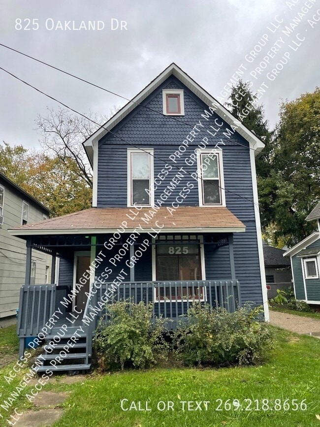 Primary Photo - 3 bed home for rent Oakland Drive, Kalamazoo!