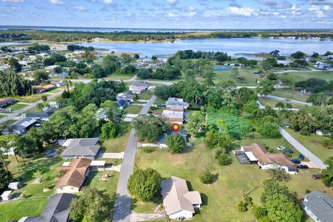 Building Photo - 220 Rhapsody Ave