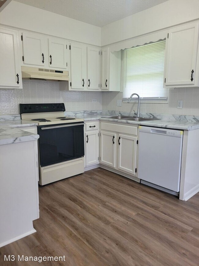 Building Photo - 3 br, 1.5 bath House - 4902 Robin Drive