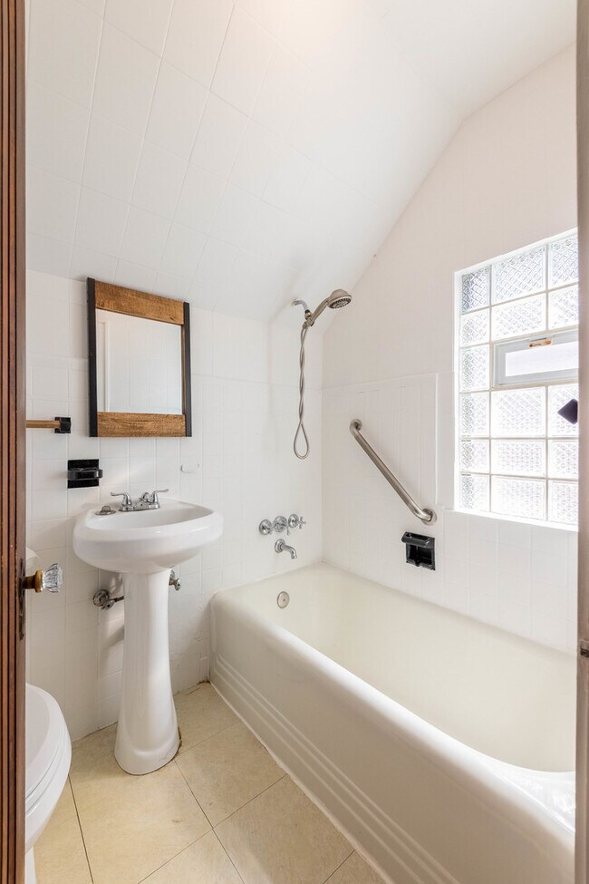 Building Photo - 6405 S Tripp Ave