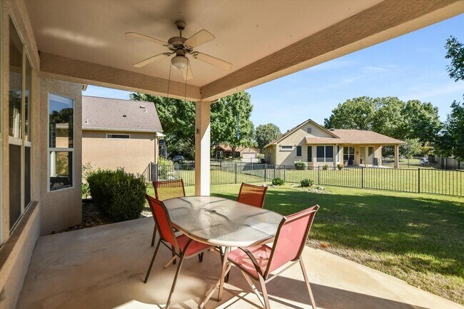 Building Photo - 117 Beautybush Trail