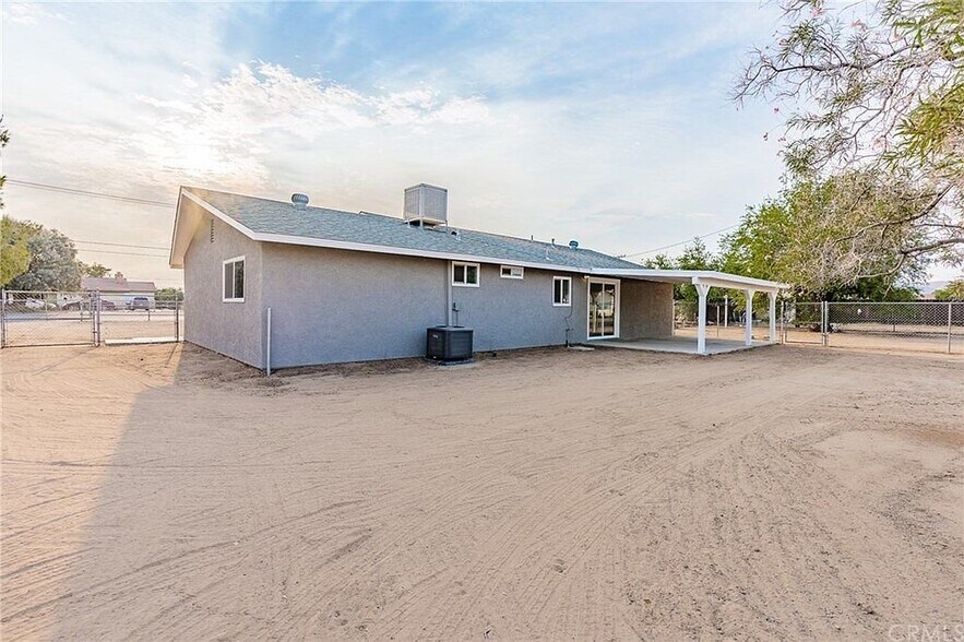 Building Photo - 11044 Kiowa Rd