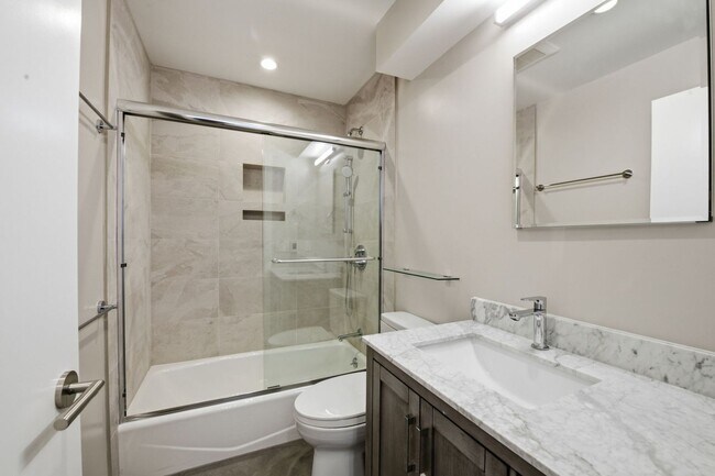 Building Photo - 1498 9th Ave