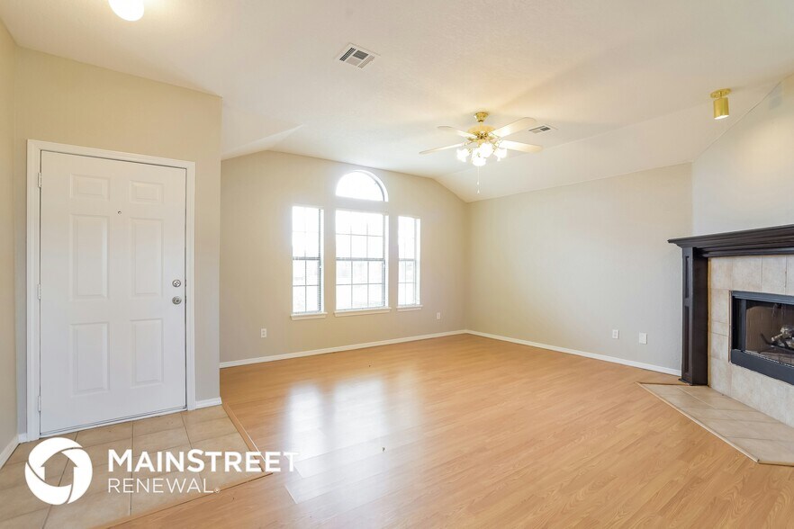 Building Photo - 1413 Buena Vista Cir