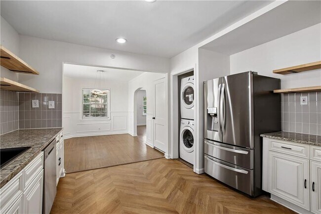 Building Photo - 1649 Beecher St SW
