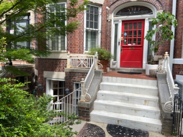 Building Photo - 3319 16th St NW
