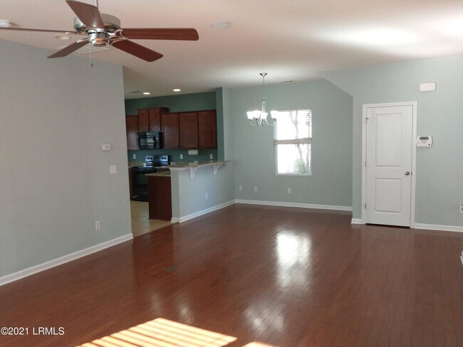 Building Photo - 38 Pennyroyal Way