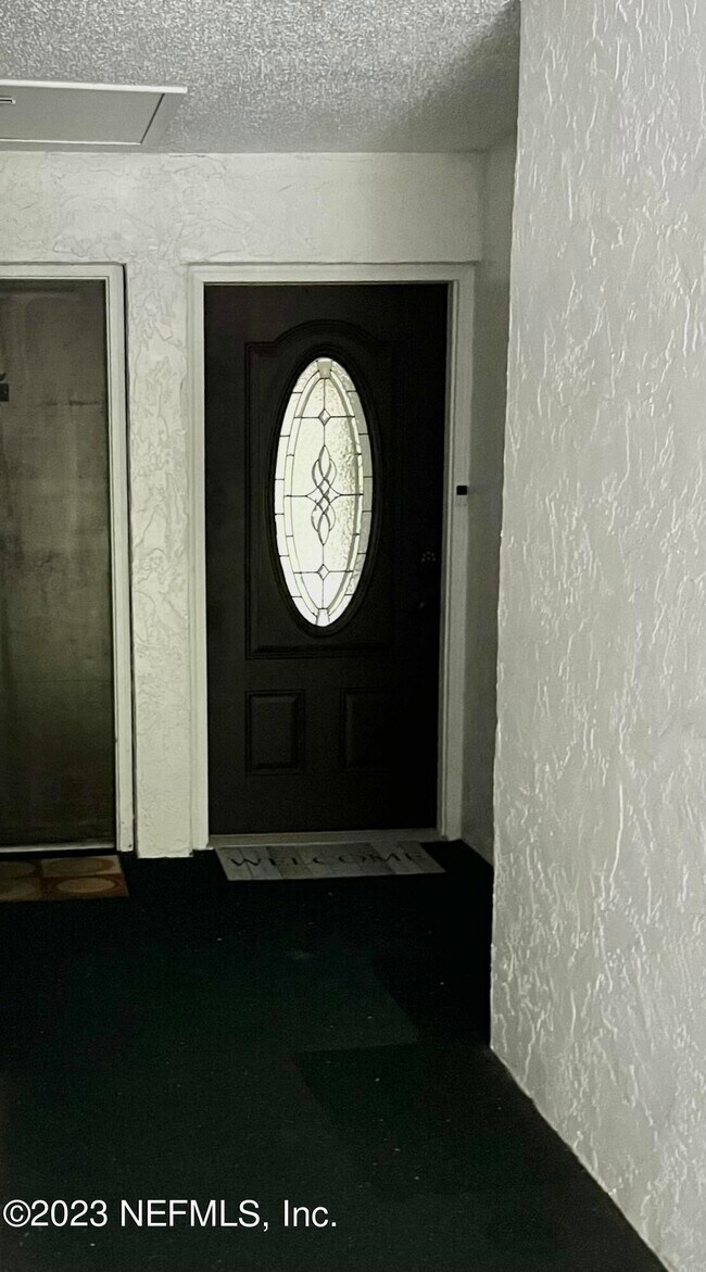 Building Photo - 8797 Como Lake Dr