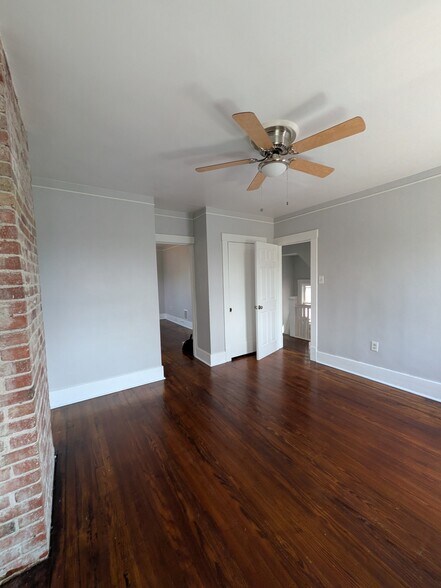 Building Photo - 313 Jacob St