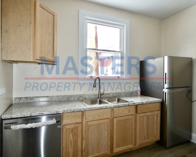 Building Photo - 425 Boston Pl