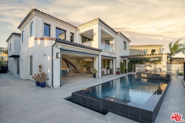 Building Photo - 20124 Piccadilly Ln