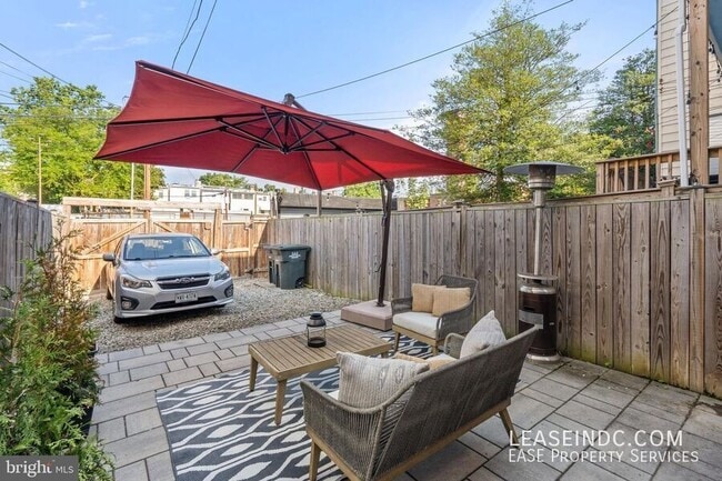 Building Photo - 260 15th St SE