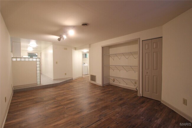 Building Photo - 3809 Shenandoah Ave