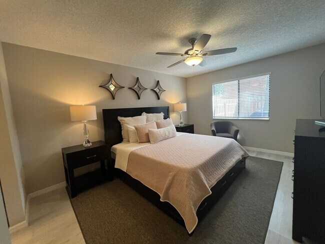 Building Photo - 44 Park Pl