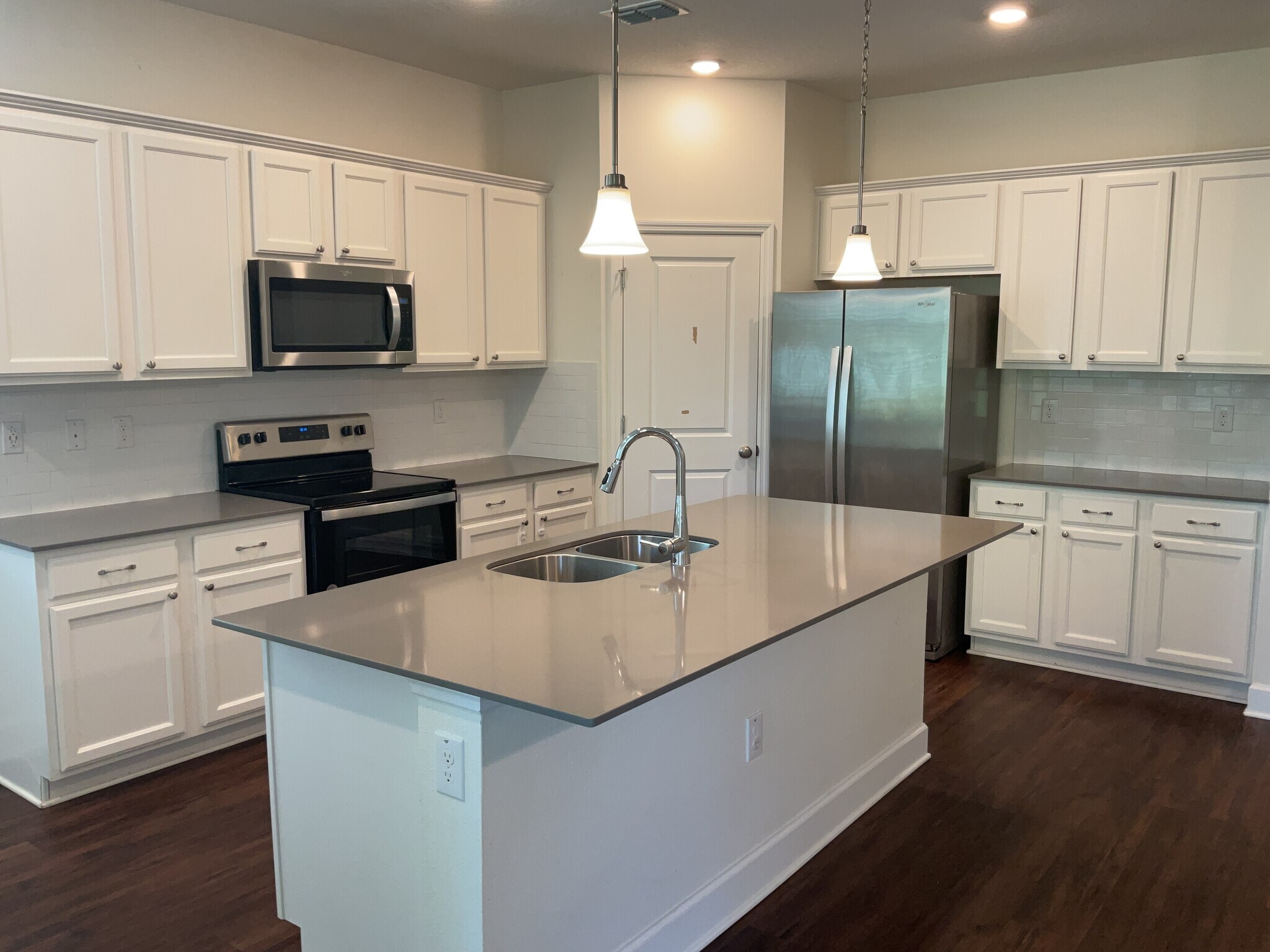 Building Photo - 1171 Walden Pond Dr