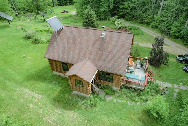Building Photo - 66 Ledge Farm Rd