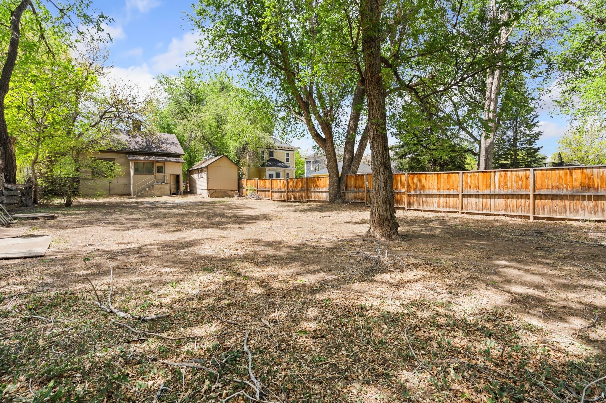 Building Photo - 412 Peterson St