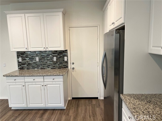 Building Photo - 42752 Azure St