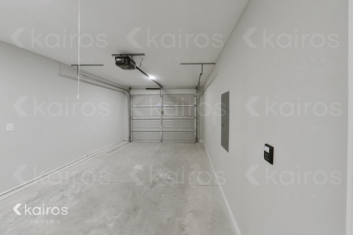 Building Photo - 18 Camper Cir