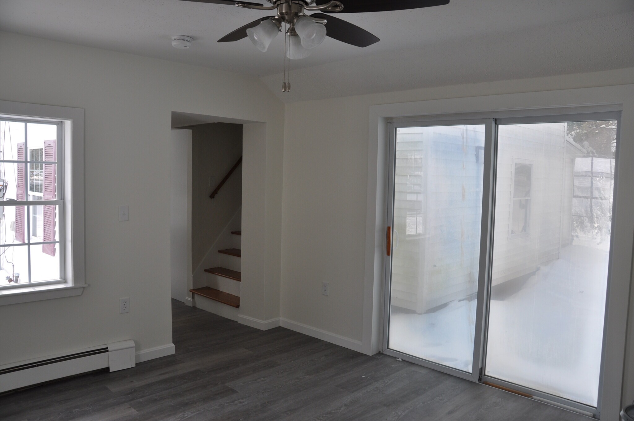 Building Photo - 703 Blossom St