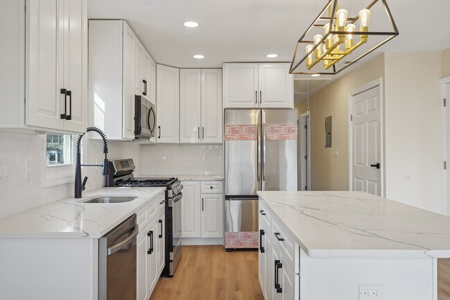 Building Photo - 11 Washington Ave