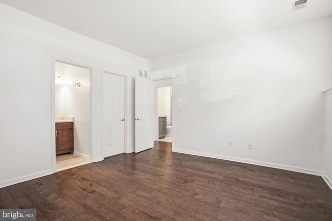 Building Photo - 638 Oakland Hills Dr
