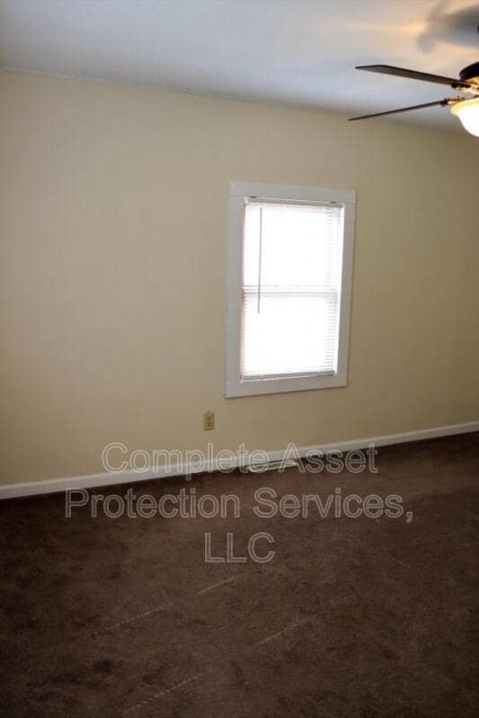 Building Photo - 718 Turner St