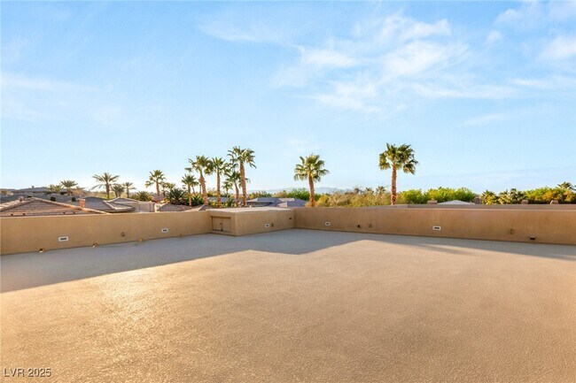 Building Photo - 540 Regents Gate Dr